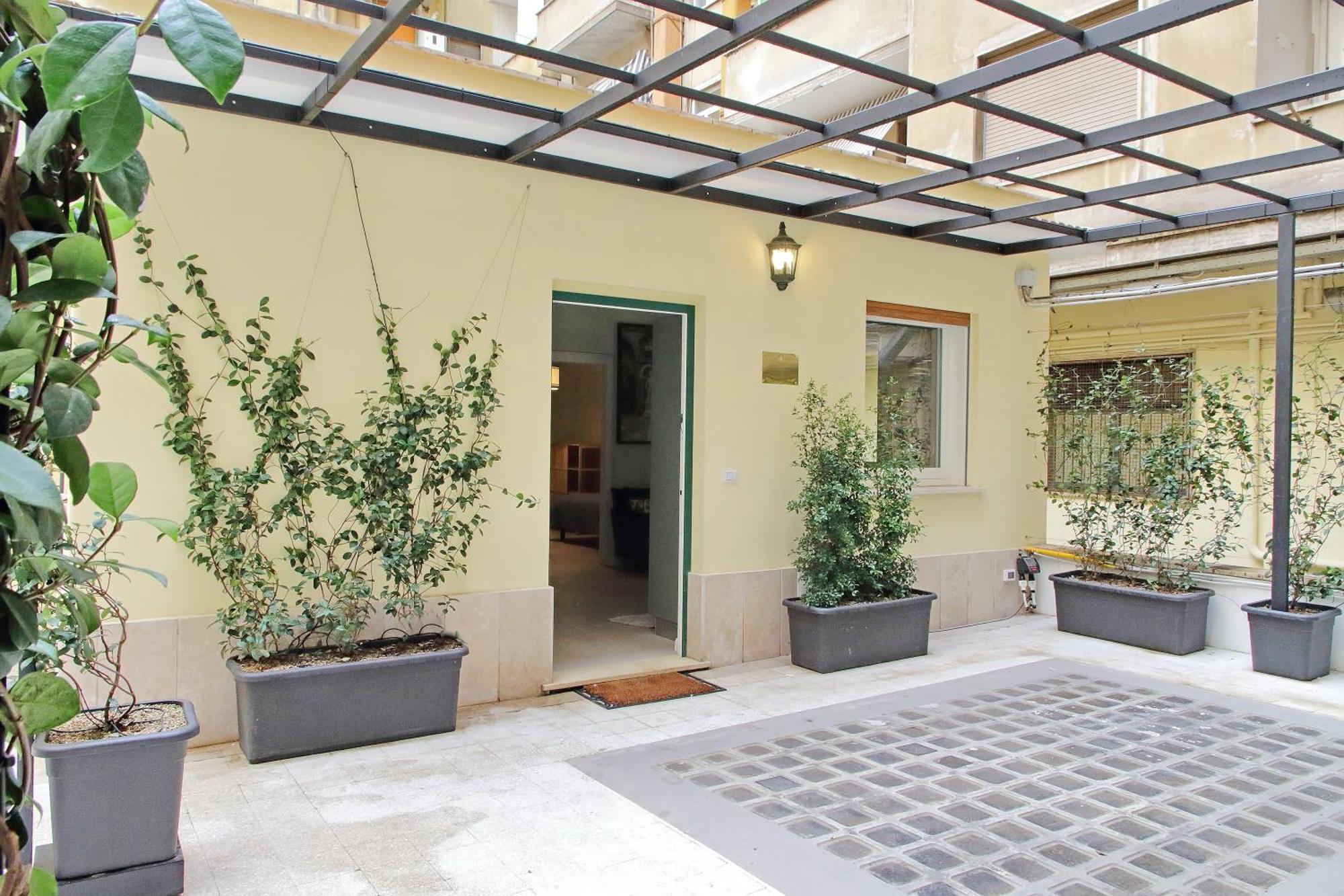 Gioia's Flat Roma